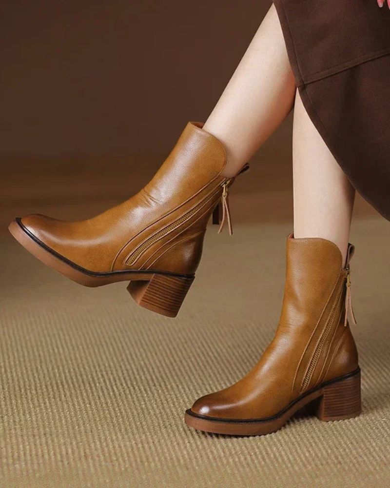 Gabriel | Botines negros de cuero con tacón cómodo, elegantes y atemporales.